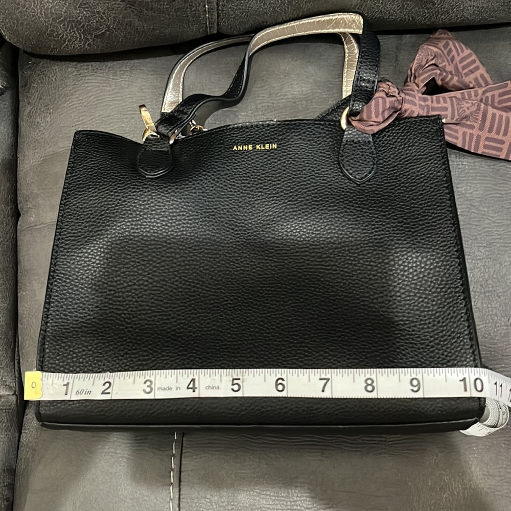 Anne Klein 👜 Black Handbag/ ShoulderCrossbody and Wristlet  2 piece SET!! - Picture 14 of 16